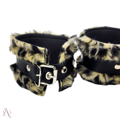 Algema de Pelúcia para Fetiche com Regulagem Brasil Fetiche Algema de Pelúcia para Fetiche com Regulagem Brasil Fetiche