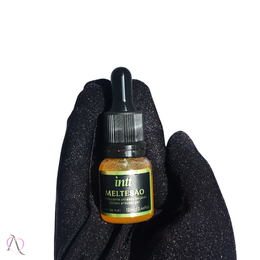 Kit Noite Feliz - 1 Estimulante Meltesão, 1 Lubrificante Beijável Hot Morango e Óleo para Massagem Sauvage