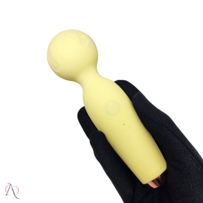 Vibrador Varinha Mágica Para Clitóris Amarela 10 Modos de Vibração Vibrador Varinha Mágica Para Clitóris Amarela 10 Modos de Vibração