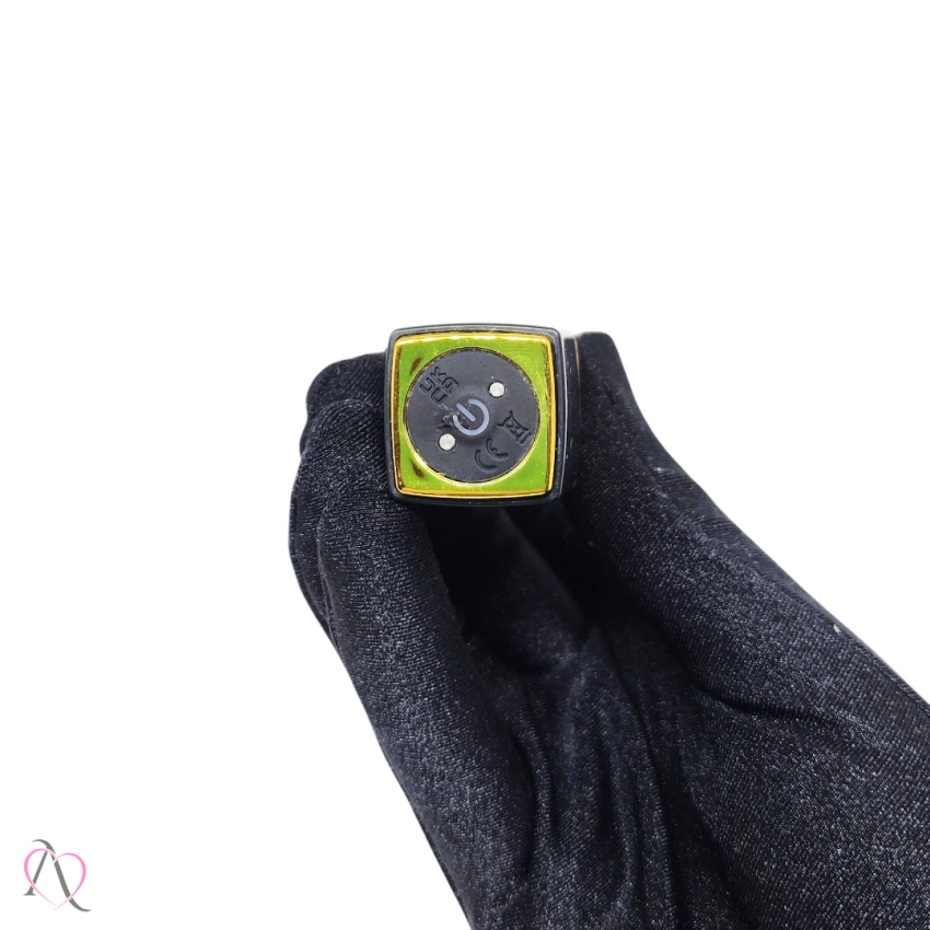 Vibrador de Batom Recarregável cor Vermelho